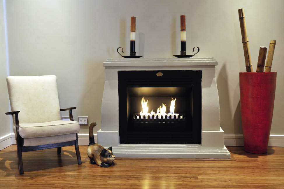 Home Fires ( 023 342 3330)supplied the 800 gas vent-free fireplace. These gas fireplaces are clean and user friendly, and create a cosy ambience in any type of room. This fireplace must be built-in and it can also be fitted with a stainless steel front should it be required. 