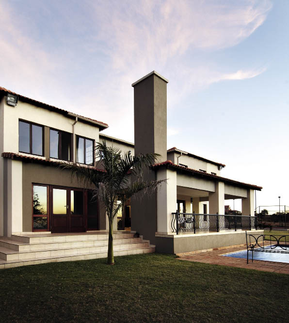 Roma Naudé ( 082 600 8440)of Re/max-Property Merchants is a property consultant specialising in upmarket homes in security estates in the Mooikloof area, Pretoria. Mooikloof Equestrian Estate is an exclusive estate and is regarded as a “piece of paradise in the middle of suburbia”. This house is currently on the market and could be yours.