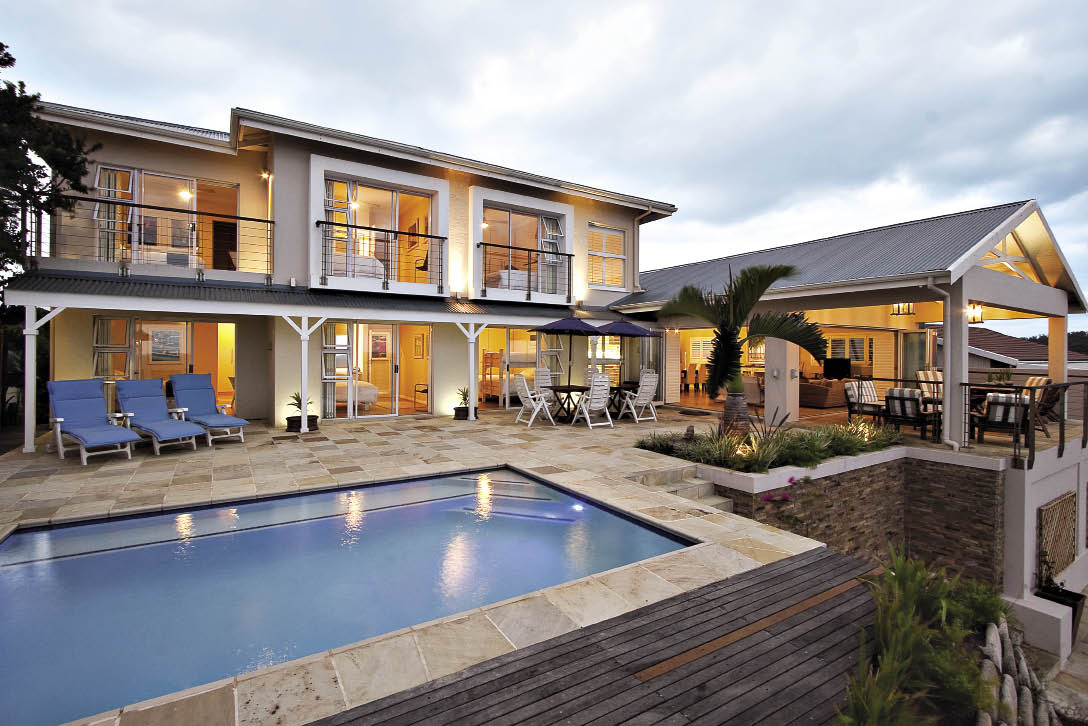 Colette’s Architectural Designs 9039 975 3643)Colette’s Architectural Designs has been designing residential and commercial buildings for the last 12 years, and has been at the helm of various large projects. The architect decided to partially demolish the old structure of this house and turn it into a spacious holiday home, thus maximising the picturesque sea views.