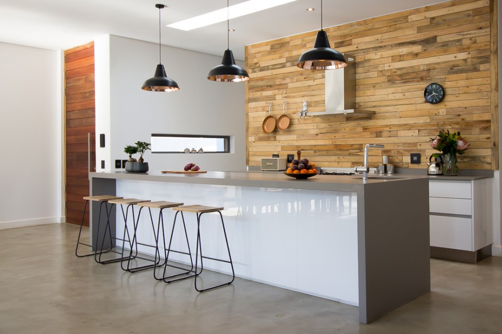 Local kitchens category:  designed by Stefan Marais of Optima Kitchens, Johannesburg