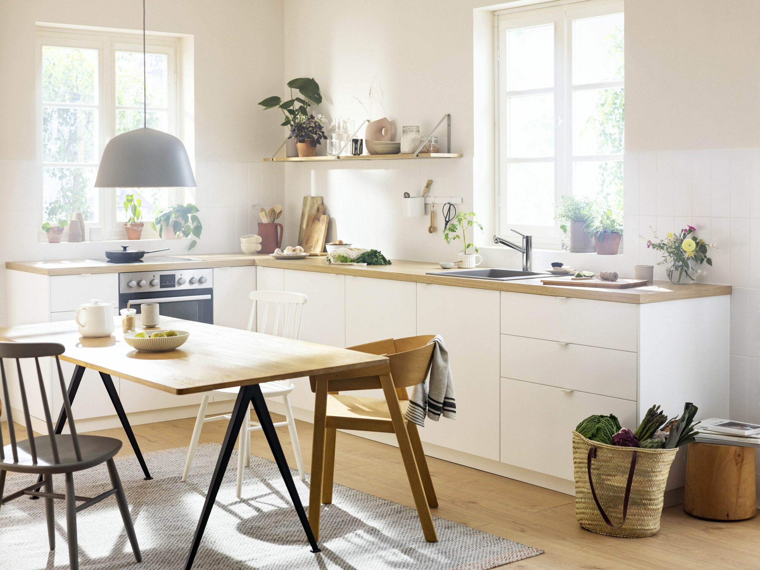 Industrial chic and modern kitchen designs with hansgrohe